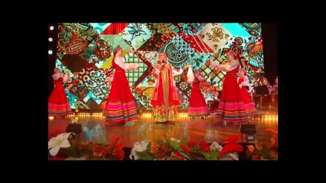 Красный сарафан