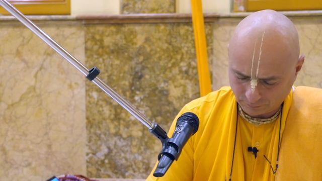 Bhaktipada Gosvamī, Sri Damodara Ashtakam Bhajana, Budapest Templom смотреть онлайн