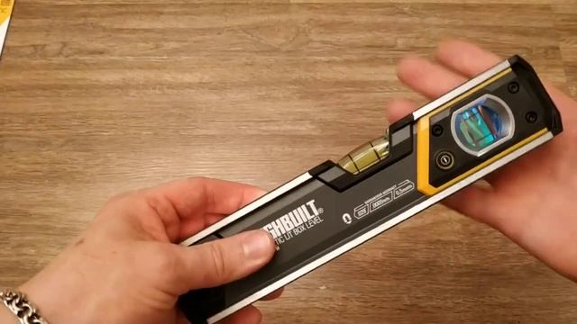 ToughBuilt уровень пузырьковый 9"