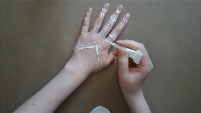 Как рисовать белое мехенди / white mehendi смотреть онлайн