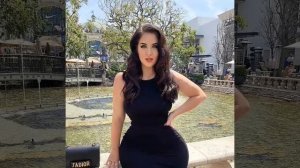 Девушки  с узкой талией и широкими бедрами