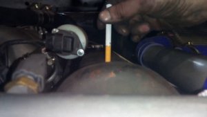 Работа мотора на ХХ. Нива на компрессоре.