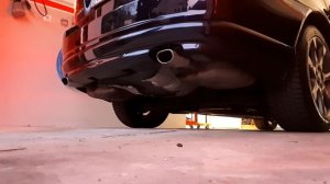 Volvo S80 4.4 V8 exhaust sound