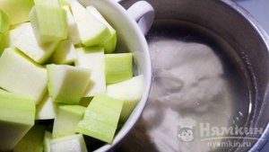 Суп-пюре из куриной грудки и кабачка при гастрите