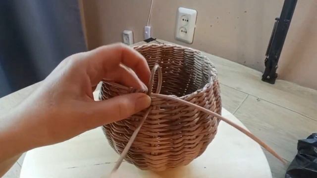 Пузатик из газетных трубочек . Нестандартная загибка. Часть 2. Paper vine pot-bellied. Part 2