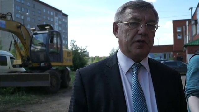 Ижевск. Глава города Юрий Тюрин. Выполнение ремонтных работ на теплосетевых объектах смотреть онлайн