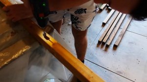 Лестничные ограждения / Декоративная перегородка / Перегородка из дерева на Гвоздь