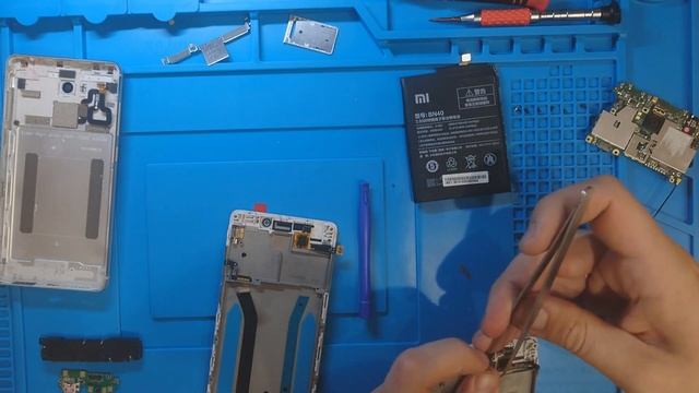 Xiaomi Redmi 4 Pro Замена дисплея с рамкой