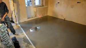 Выравнивание полов по лазерному уровню BOSCH GSL 2