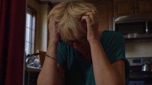 Как окружение хоронит твой успех. Теория ведра с крабами