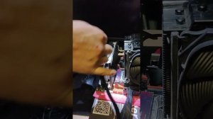 карта Soyo RX580 2048sp 8 gb.не выдает изображение.