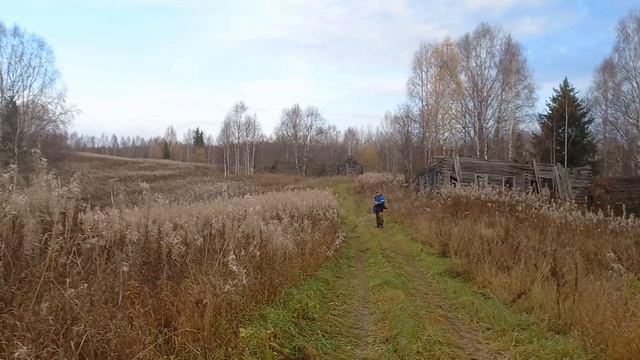 6. Октябрь 12 2021, 1. Утренник.... Морозец не большой. Идём к Верховскому мосту.