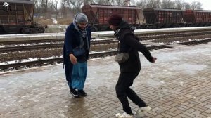 Митя и Халя танец на вокзале