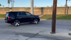 26’’ DUB BALLER CHROME ON A TAHOE ???