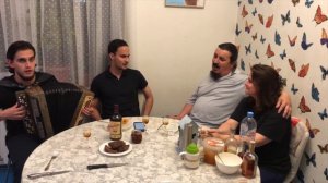 ЛЮБО МНЕ КОГДА ДОН РАЗЛИВАЕТСЯ Казачья песня под баян