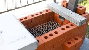 Постройте кирпичную коптильню для барбекю Грудинка для барбекю в Техасе