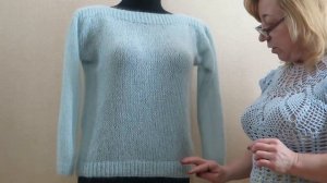 Свитер с воротом "Лодочка" и спущенным рукавом