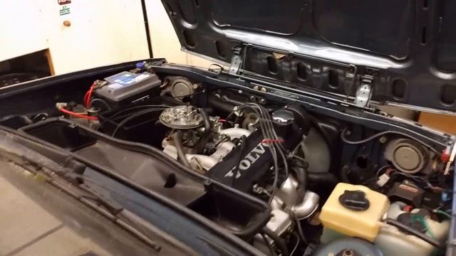 Volvo 360 GLS - First start after 9 years смотреть онлайн