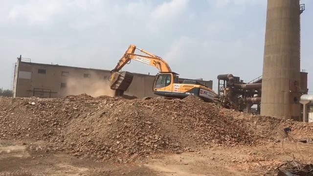 Переработка бетона в щебень. Аренда дробильного оборудования