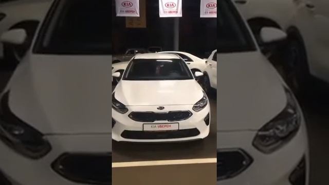 Обзор автомобиля KIA Cee'd