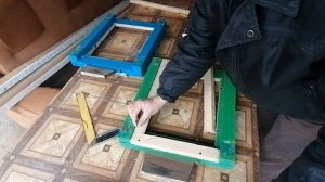 Как переделать из глухого дна на Сетчатое дно улья с задвижкой  DIY.