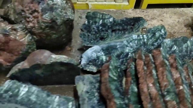 Серафинит Хлорит Клинохлор Крылья Ангела