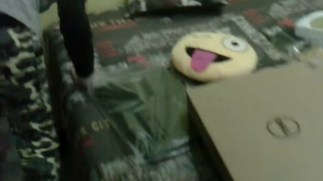 Распаковка ноутбука (1часть) смотреть онлайн