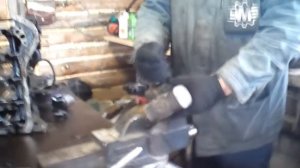 Как выбить палец из шатуна ваз...