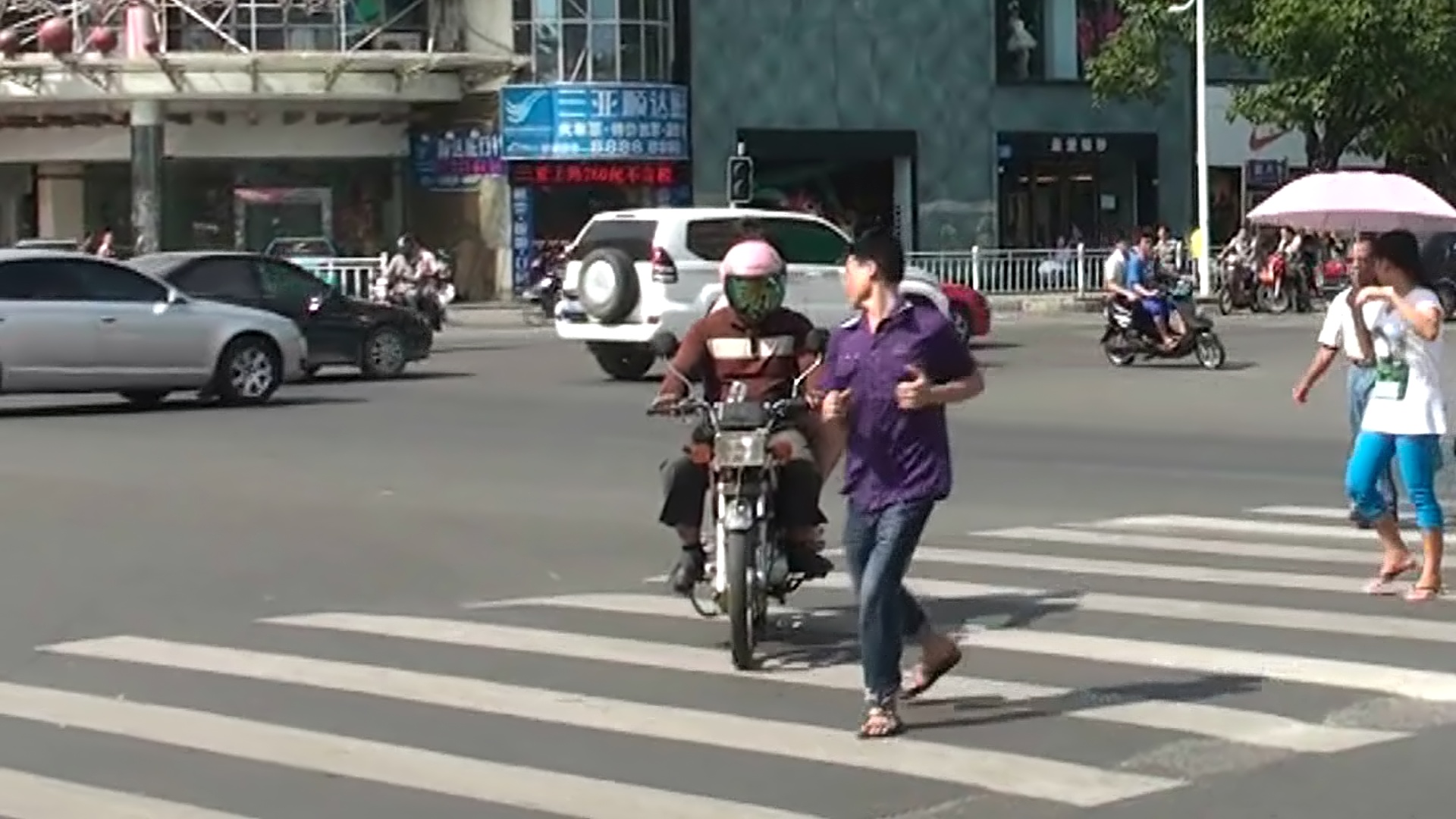 Санья Хайнань Перекрестки смотреть онлайн