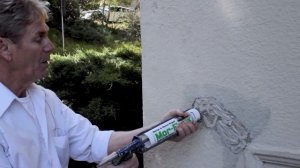 Can cracking stucco rot or ruin your walls