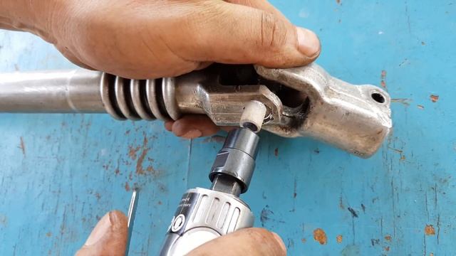 Замена крестовины рулевого вала БМВ  Е39/ BMW E39