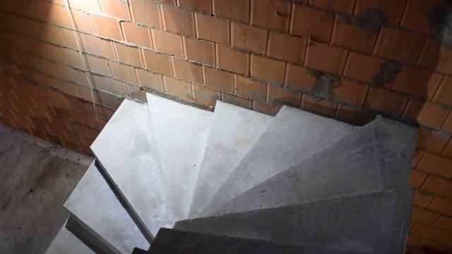 Монолитная лестница с забежными ступенями в КП "Домодедово таун" смотреть онлайн