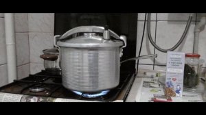 Варю борщ в  скороварке из СССР.