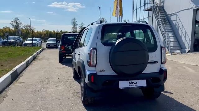 Niva Travel Comfort Off-road 2023 года смотреть онлайн
