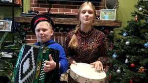 Пчёлочка златая, что же ты жужжишь....