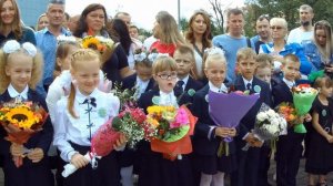 Ксюша идет в 1 класс