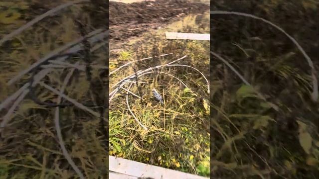 Валдайский мастер устанавливает септик и делает водопровод в каркасном доме смотреть онлайн