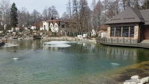 СОЗДАНИЕ ИСКУССТВЕННОГО ВОДОЕМА НА УЧАСТКЕ. ПЛОЩАДЬ ПРУДА - 1050 М² .  ГЛУБИНА - 3,2 М