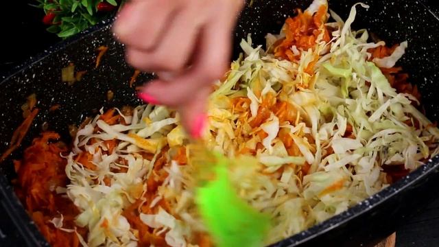 Тушеная капуста без мяса. Очень вкусно! Быстро и просто.
