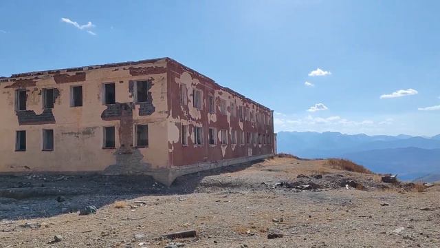 заброшенный Акташский рудник. штольни .