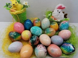 Краситель, перловка и салфетки - -" Получаем Драгоценные самоцветы" Крашу яйца на Пасху. #пасха#яйца