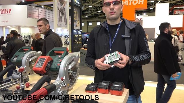 Аккумуляторная торцовочная пила Metabo KGS 18 LTX 216 и аккумуляторы Metabo LIHD выставка mitex 201 смотреть онлайн