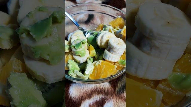 Healthy Fruit Salad, Banana, Avocado, Kiwi, Orange 4K