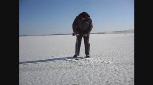 Сверлим лунки шуруповёртом Makita и ледобур Mora диаметром150