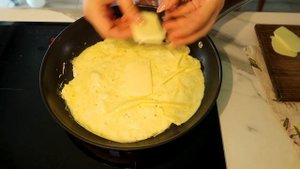 Яичный конвертик с сыром
