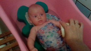 Как купать ребенка... в ванночке