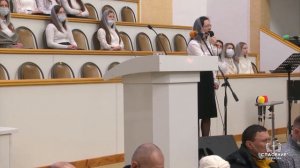 Стучит, стучит железный молот / Песня