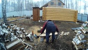 Скамейки на дачу из бревен