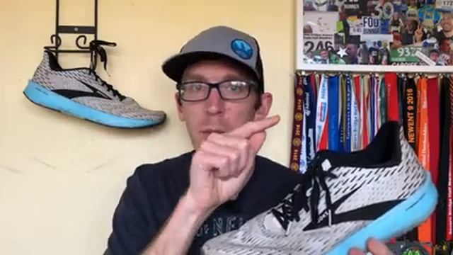 Brooks HYPERION TEMPO Review - SPEED Test & LONG RUN Test | FOD Runner смотреть онлайн