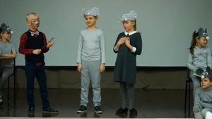 Спектакль 1б класса школы 1561 4к